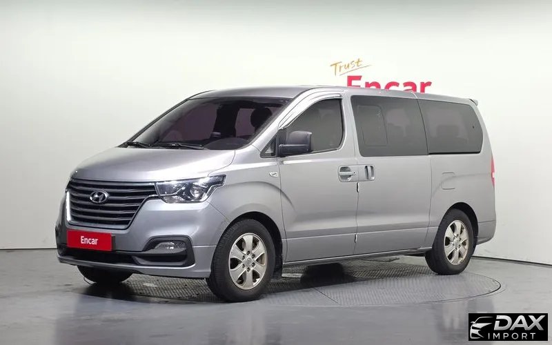 Hyundai Starex Wagon 11-Seater