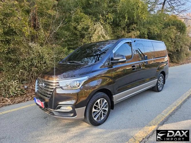 Hyundai Starex 4WD Urban 9-Seater