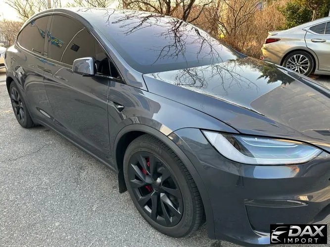 Tesla Model X Plaid