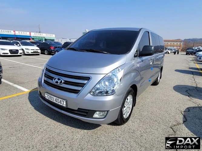 Hyundai Starex 12-Seater Wagon