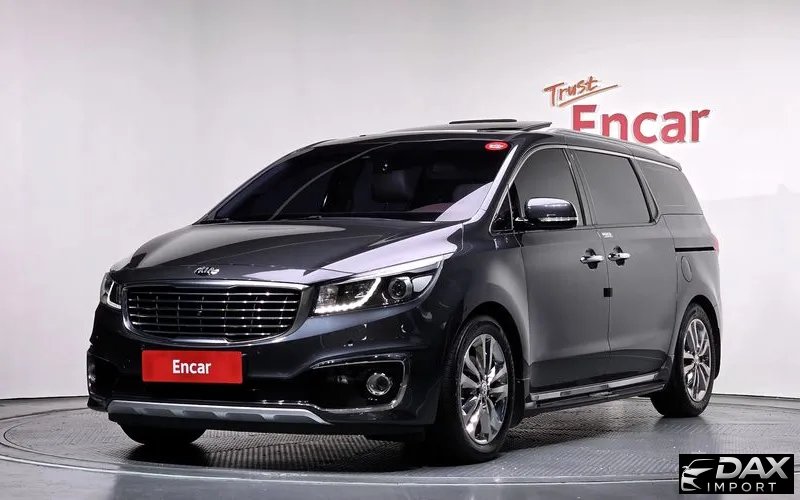 Kia Canival Gasoline 7-seater Limousine