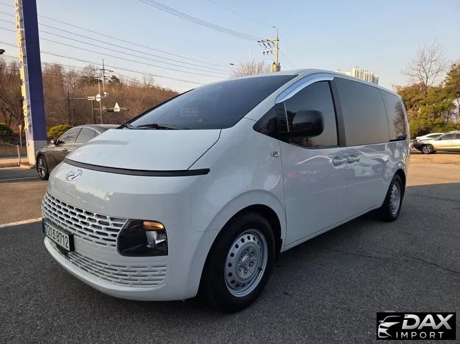 Hyundai Staria 4WD Tourer 11-Seater