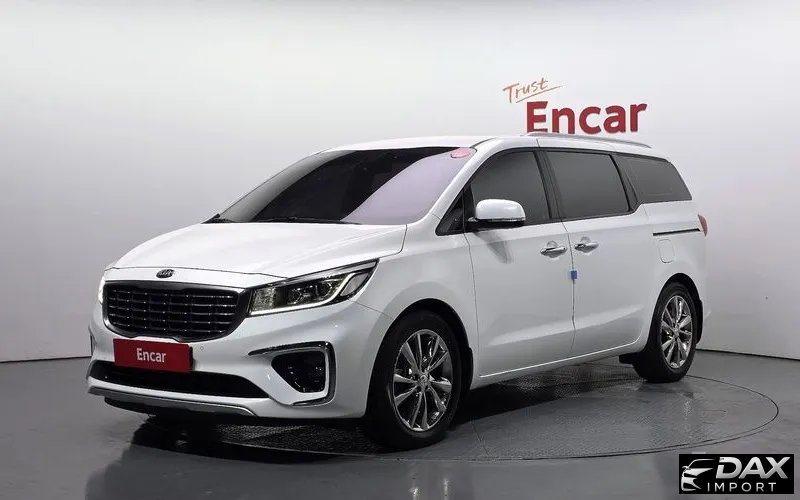Kia Canival 9-Seater Luxury