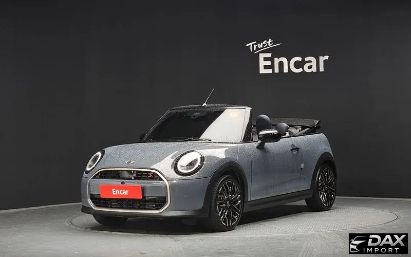 Mini Cooper Convertible Favoured