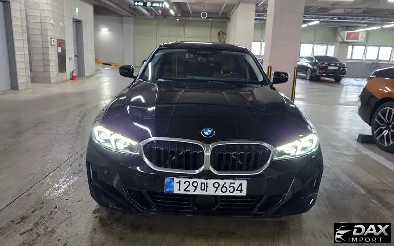 BMW 3-Series 320i