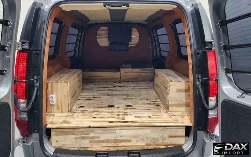 Hyundai Staria Cargo 3-Seater
