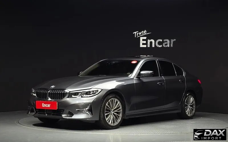 BMW 3-Series 320i Luxury