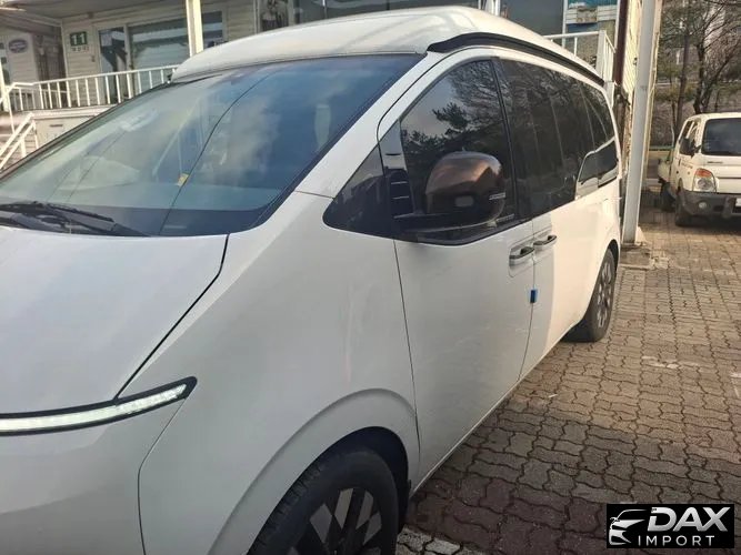 Hyundai Staria 2WD Camping Car
