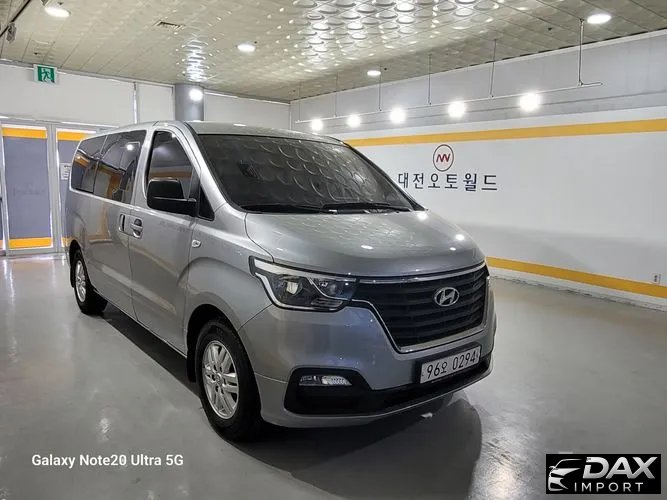 Hyundai Starex Van 5-Seater