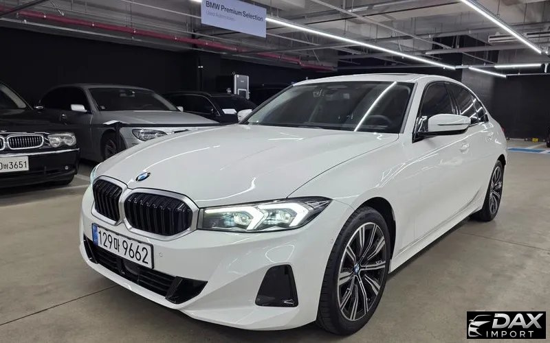 BMW 3-Series 320i