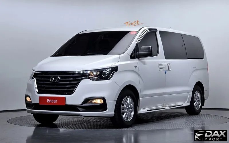 Hyundai Starex Van 5-Seater
