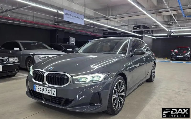 BMW 3-Series 320i