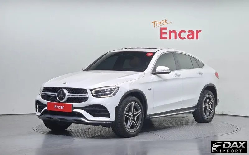 Mercedes-Benz GLC-Class GLC300e 4MATIC Coupe