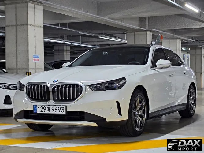 BMW 5-Series 520i