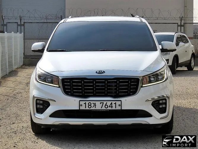 Kia Canival 7-Seater Limousine