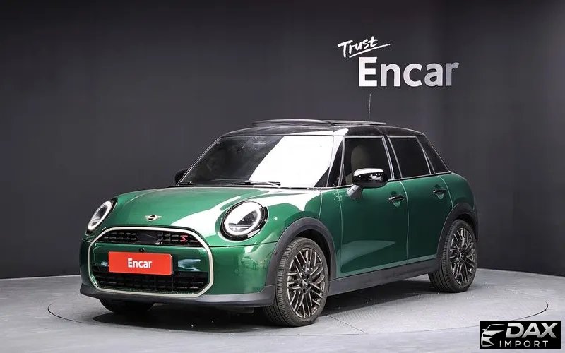 Mini Cooper 5 Door Favoured