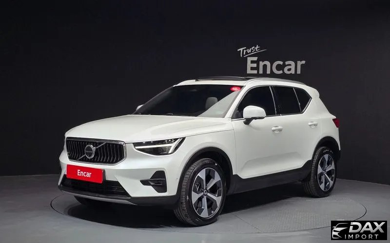 Volvo XC40 B4 Ultra Bright