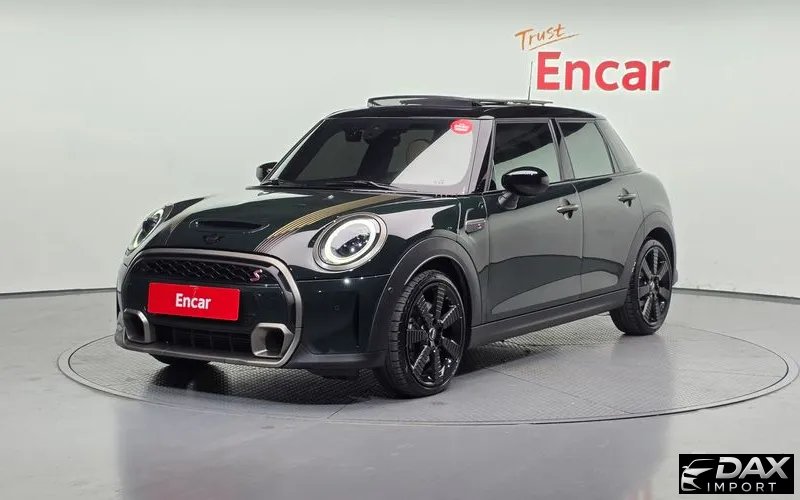 Mini Cooper 5Door Resolute Edition