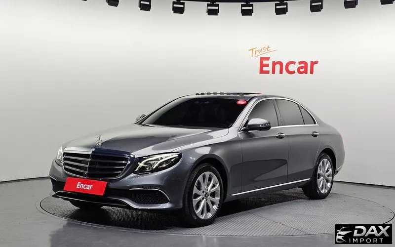 Mercedes-Benz E-Class E300 4MATIC Exclusive