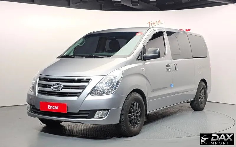 Hyundai Starex 12-Seater Wagon