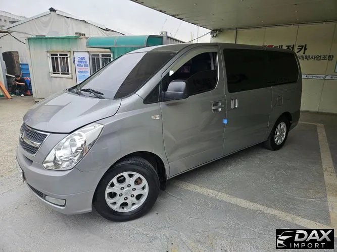 Hyundai Starex 3-Seater VAN