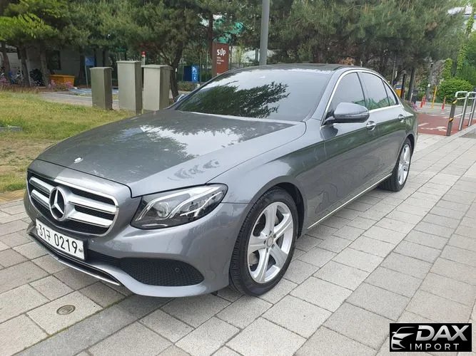 Mercedes-Benz E-Class E220d Avantgarde