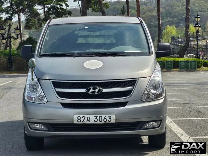 Hyundai Starex 5-Seater VAN