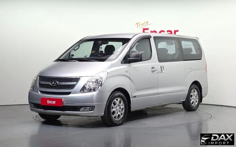 Hyundai Starex 12-Seater Wagon