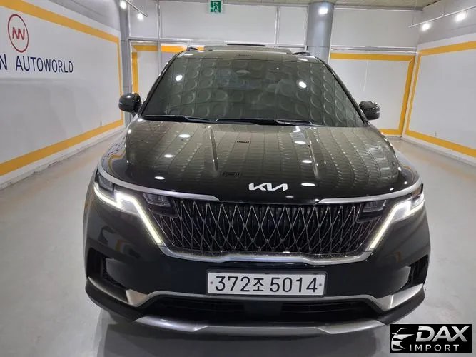 Kia Canival 9-Seater Signature