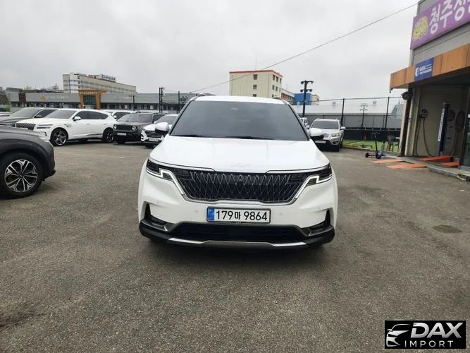 Kia Canival 9-Seater Noblesse