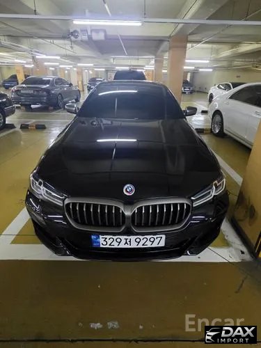 BMW 5-Series M550i xDrive