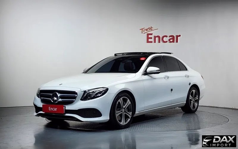 Mercedes-Benz E-Class E300 4MATIC Avnatgarde