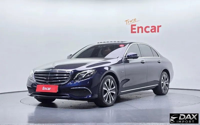 Mercedes-Benz E-Class E300e 4MATIC Exclusive