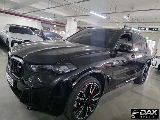 BMW X5 M60i