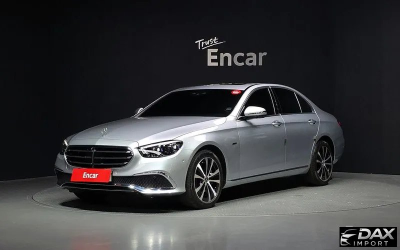 Mercedes-Benz E-Class E300e 4MATIC Exclusive