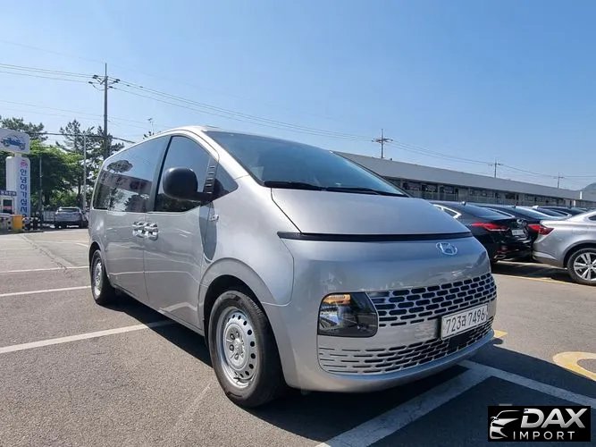 Hyundai Staria Tourer 11-Seater