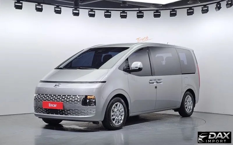 Hyundai Staria Tourer 11-Seater