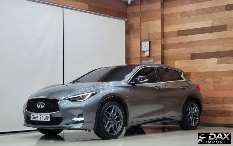 Infiniti Q30 2.0 Premium